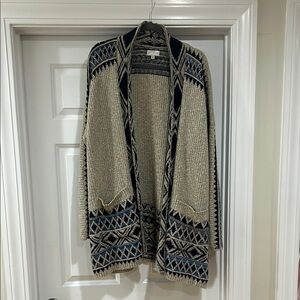 Women's Beige and Blue Patterned Sweater